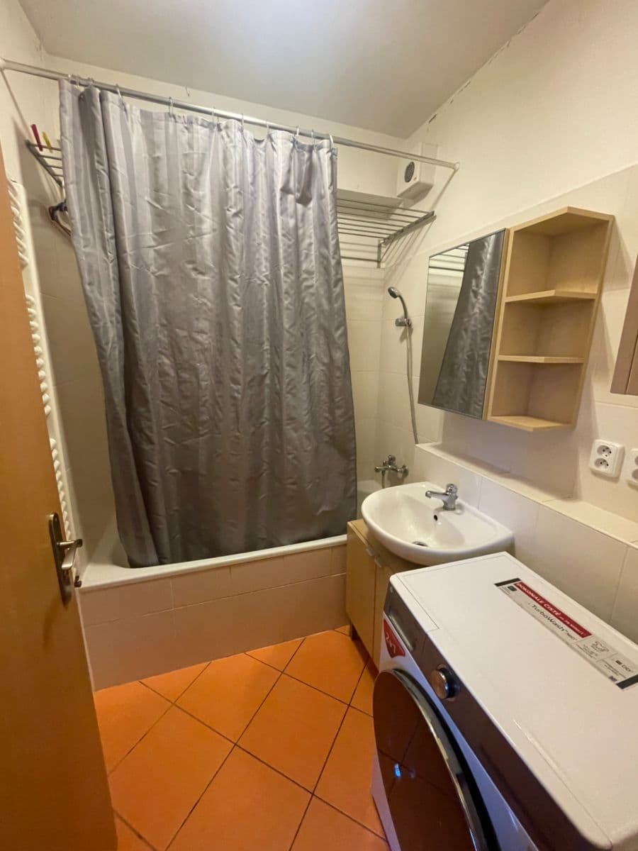 Predaj bytu 1-izbový 31 m², Marie Podvalové, Praha, Praha Predaj bytu 1-izbový 31 m², Marie Podvalové, Praha, Praha