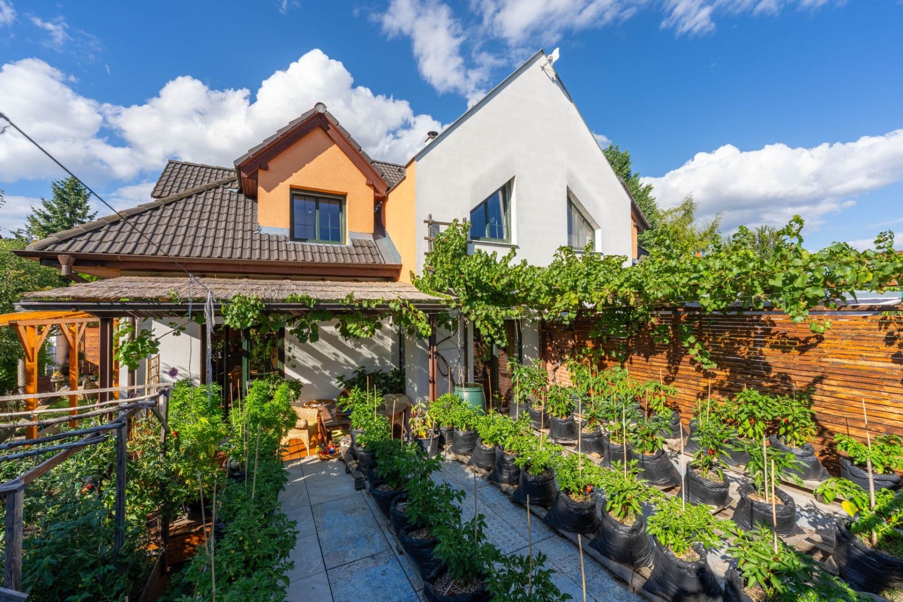 Predaj domu 240 m², pozemok 332 m², Heyrovského, Velké Přílepy, Středočeský kraj Predaj domu 240 m², pozemok 332 m², Heyrovského, Velké Přílepy, Středočeský kraj