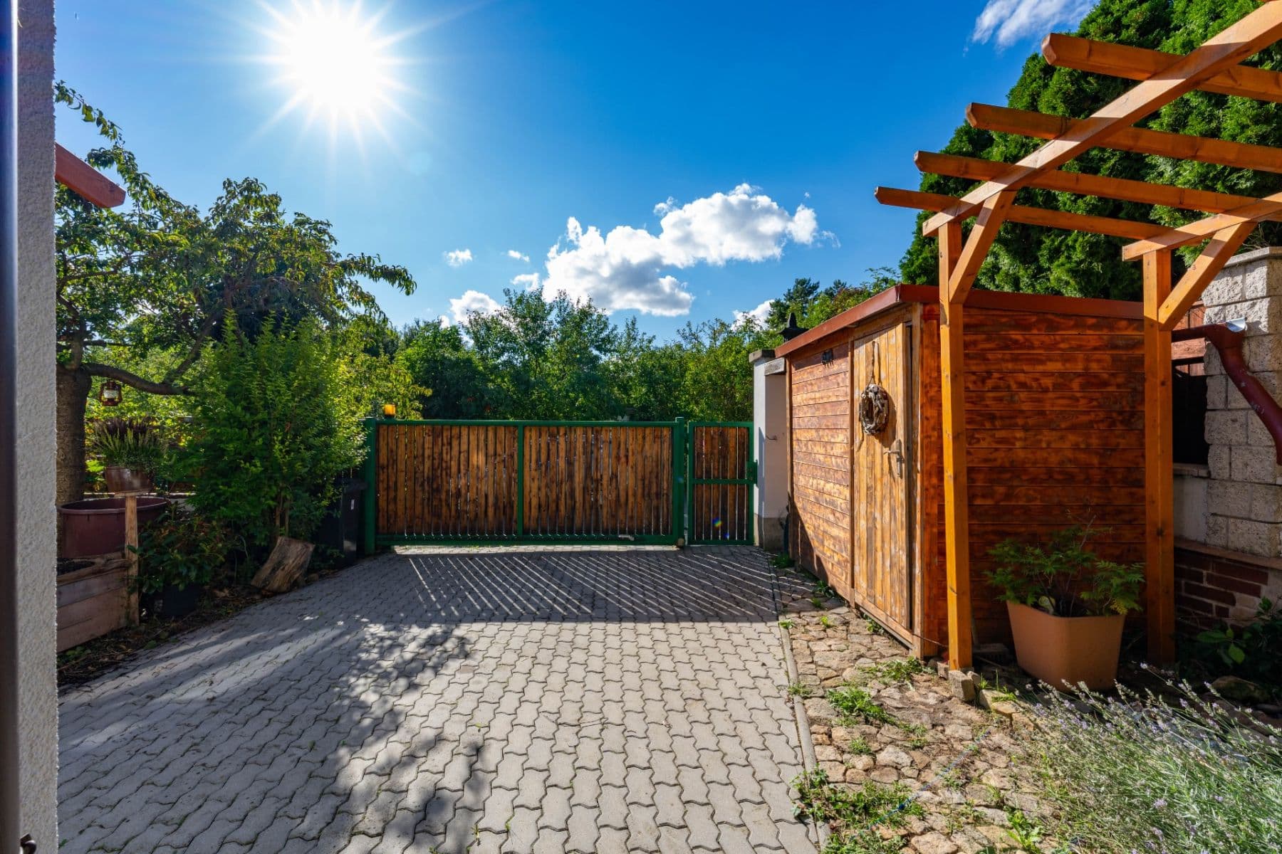 Predaj domu 240 m², pozemok 332 m², Heyrovského, Velké Přílepy, Středočeský kraj Predaj domu 240 m², pozemok 332 m², Heyrovského, Velké Přílepy, Středočeský kraj