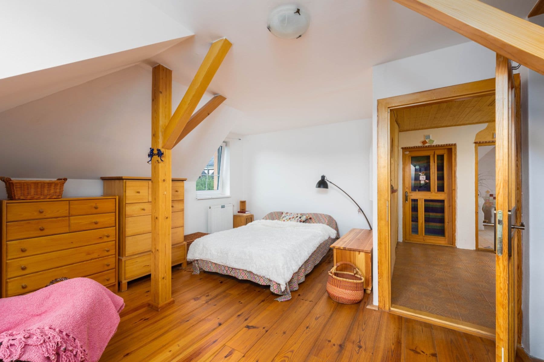 Predaj domu 240 m², pozemok 332 m², Heyrovského, Velké Přílepy, Středočeský kraj Predaj domu 240 m², pozemok 332 m², Heyrovského, Velké Přílepy, Středočeský kraj