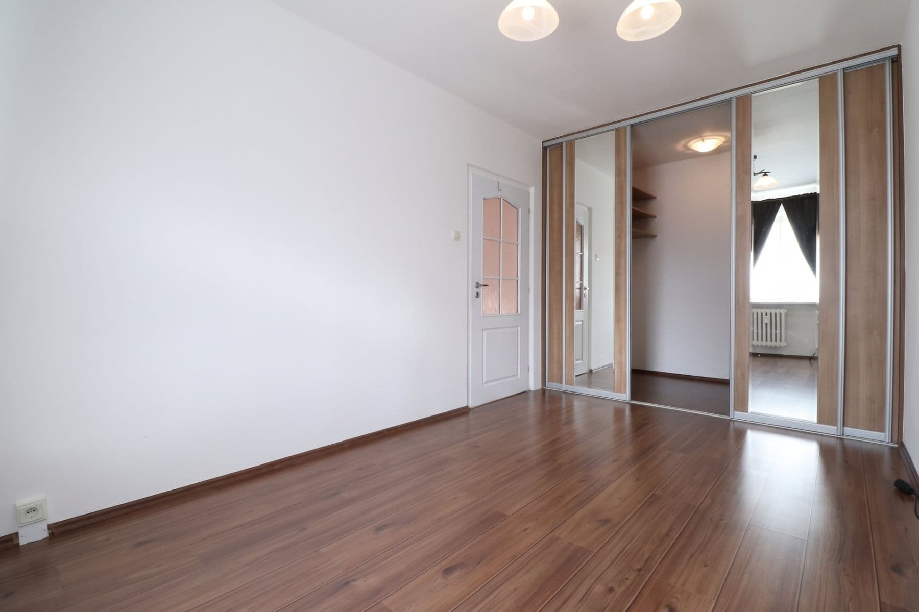 Prenájom bytu 3-izbový 72 m², Hnězdenská, Praha, Praha Prenájom bytu 3-izbový 72 m², Hnězdenská, Praha, Praha