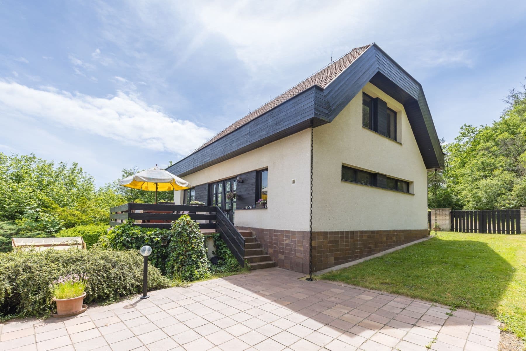 Predaj domu 145 m², pozemok 5.188 m², Medonosy, Středočeský kraj Predaj domu 145 m², pozemok 5.188 m², Medonosy, Středočeský kraj