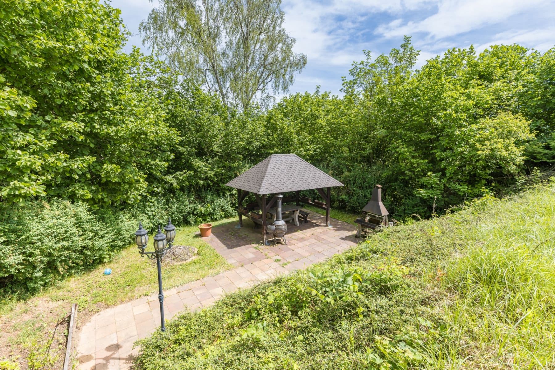 Predaj domu 145 m², pozemok 5.188 m², Medonosy, Středočeský kraj Predaj domu 145 m², pozemok 5.188 m², Medonosy, Středočeský kraj