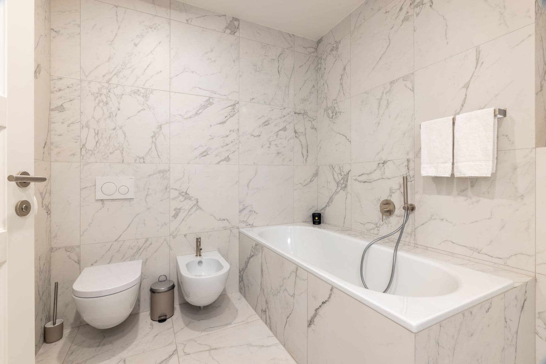 Prenájom bytu 60 m², Mánesova, Praha, Praha Prenájom bytu 60 m², Mánesova, Praha, Praha
