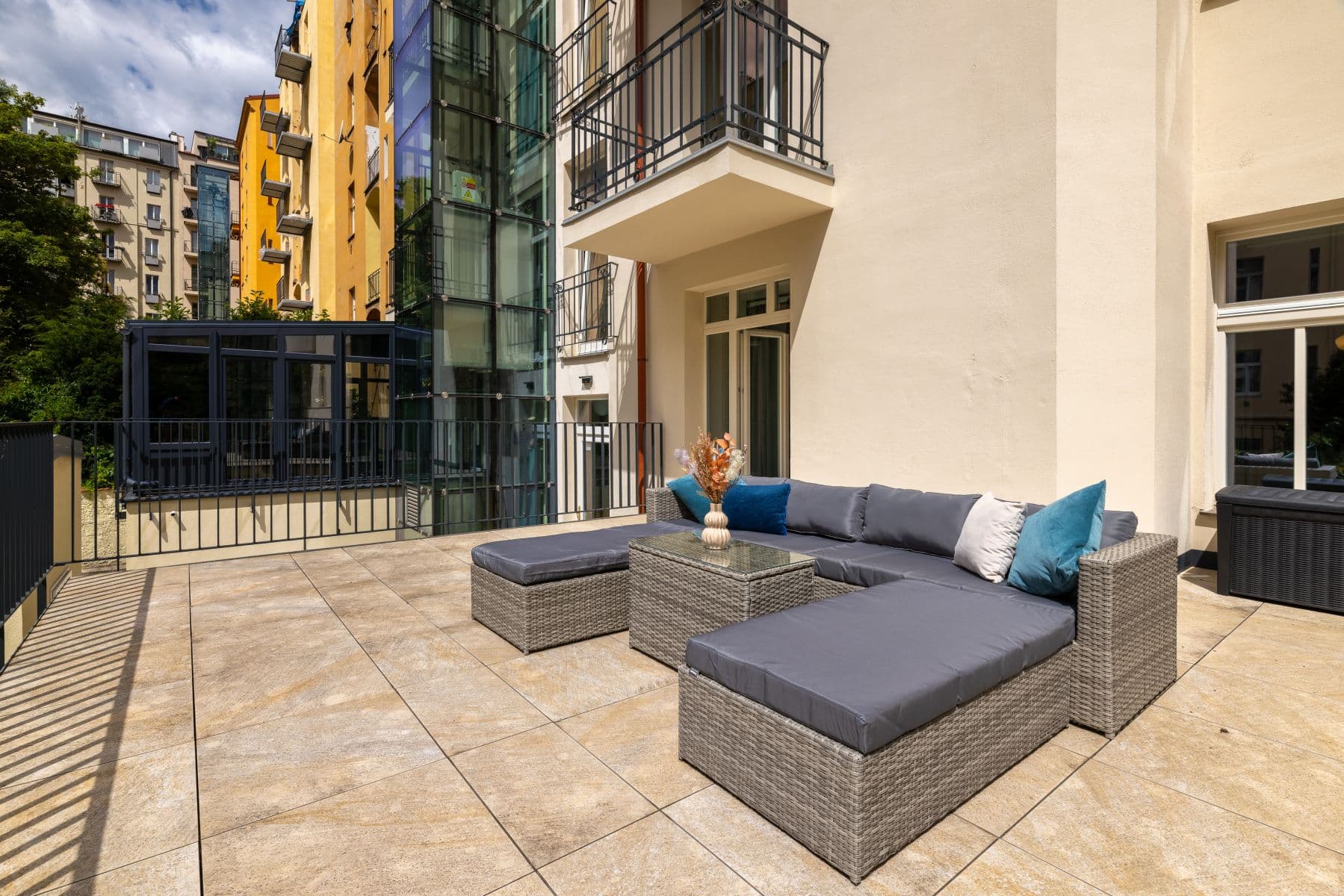 Prenájom bytu 60 m², Mánesova, Praha, Praha Prenájom bytu 60 m², Mánesova, Praha, Praha