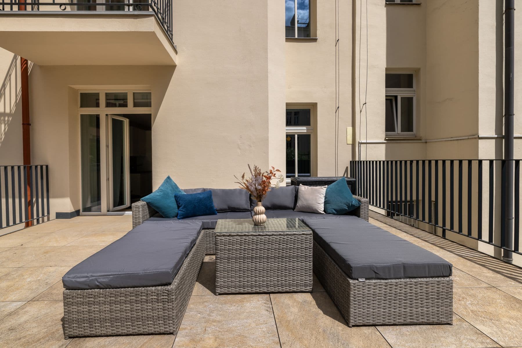 Prenájom bytu 60 m², Mánesova, Praha, Praha Prenájom bytu 60 m², Mánesova, Praha, Praha
