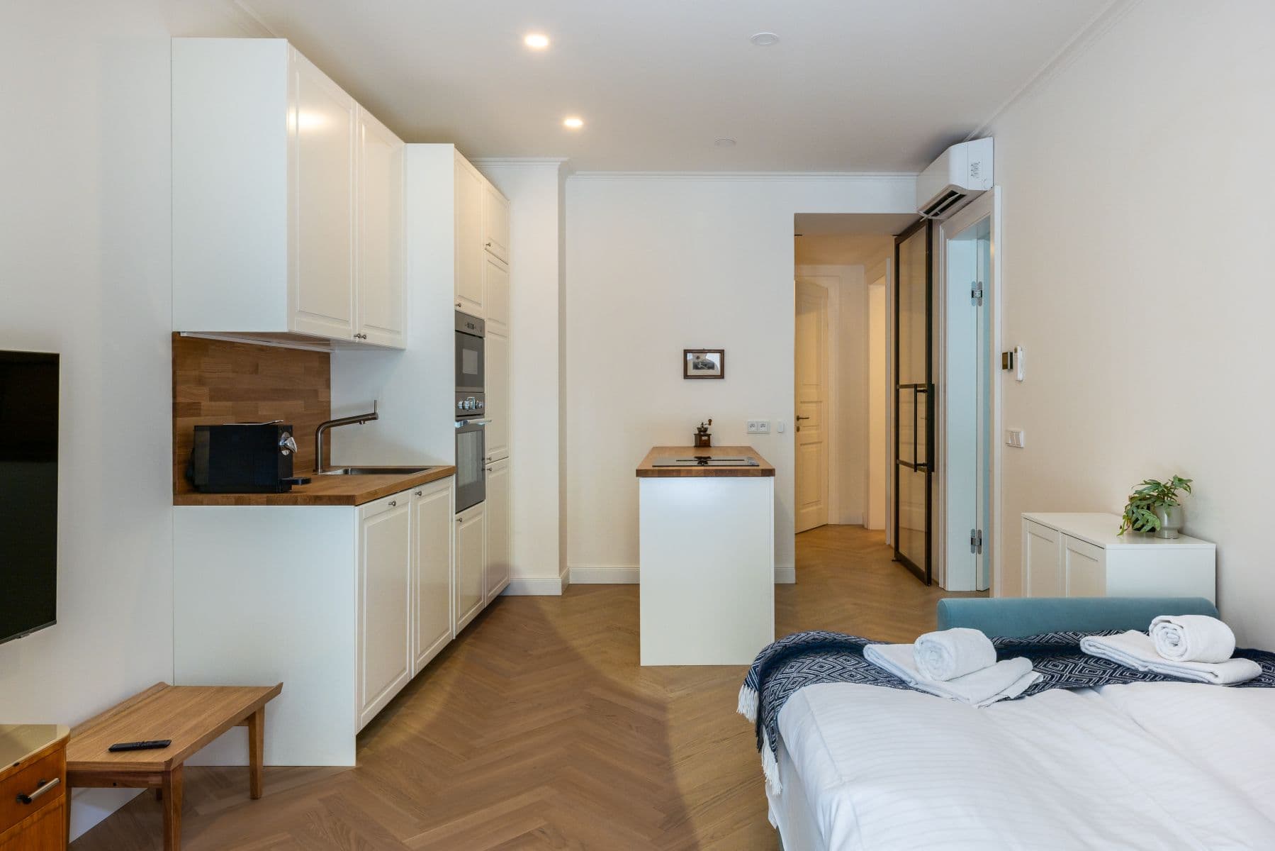 Prenájom bytu 60 m², Mánesova, Praha, Praha Prenájom bytu 60 m², Mánesova, Praha, Praha