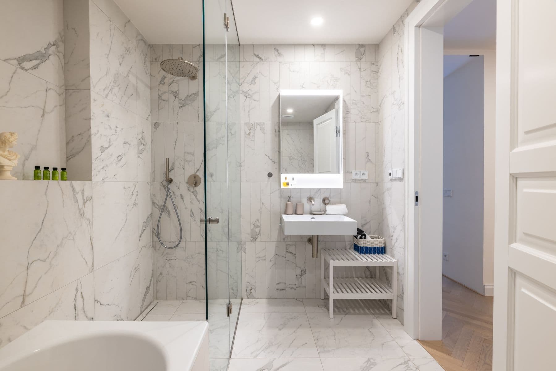 Prenájom bytu 60 m², Mánesova, Praha, Praha Prenájom bytu 60 m², Mánesova, Praha, Praha