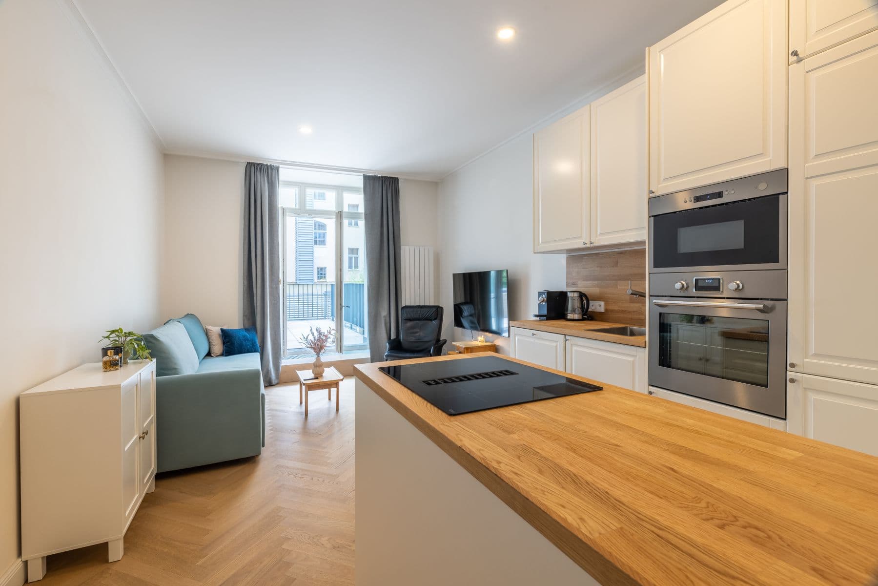Prenájom bytu 60 m², Mánesova, Praha, Praha Prenájom bytu 60 m², Mánesova, Praha, Praha