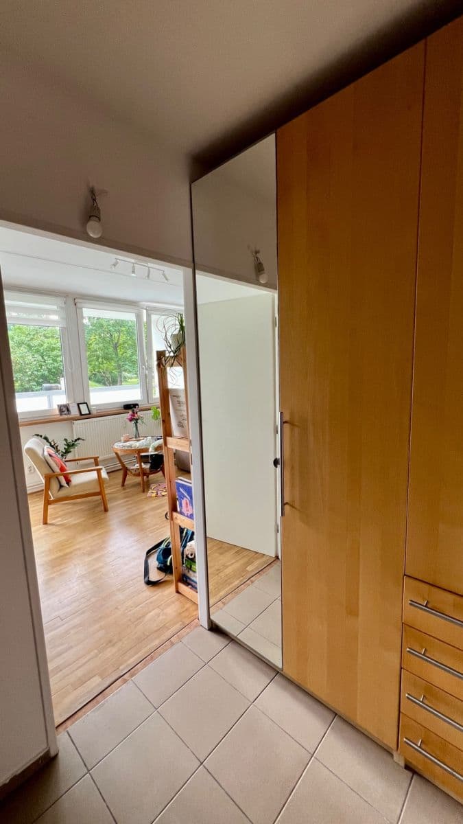 Prenájom bytu 1-izbový 30 m², Nekvasilova, Praha, Praha Prenájom bytu 1-izbový 30 m², Nekvasilova, Praha, Praha