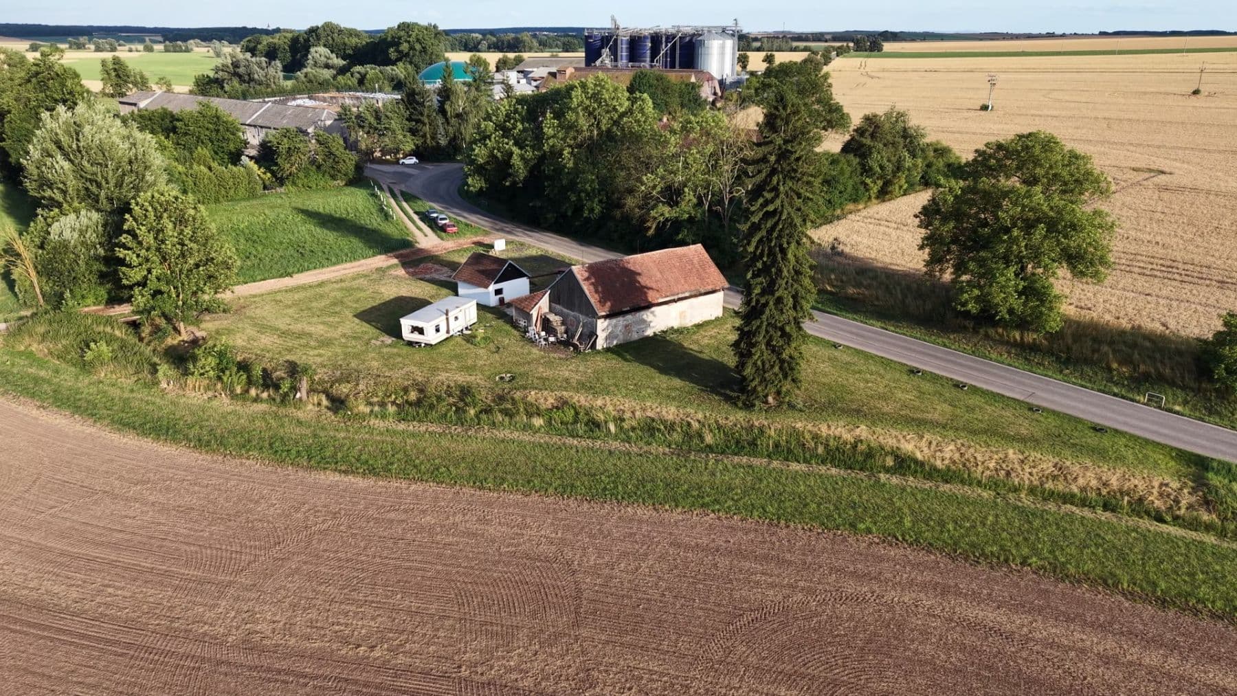 Predaj domu 250 m², pozemok 2.795 m², 28044, Slatiny, Královéhradecký kraj Predaj domu 250 m², pozemok 2.795 m², 28044, Slatiny, Královéhradecký kraj