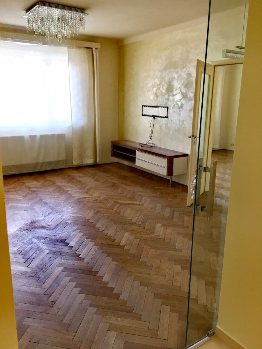 Predaj bytu 3-izbový 84 m², Zemědělská, Praha, Praha Predaj bytu 3-izbový 84 m², Zemědělská, Praha, Praha
