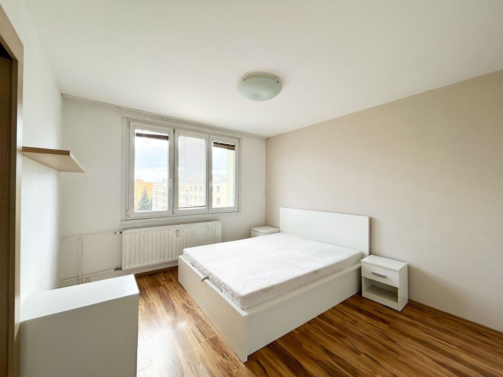 Prenájom bytu 2-izbový 36 m², Zvolská, Praha, Praha Prenájom bytu 2-izbový 36 m², Zvolská, Praha, Praha