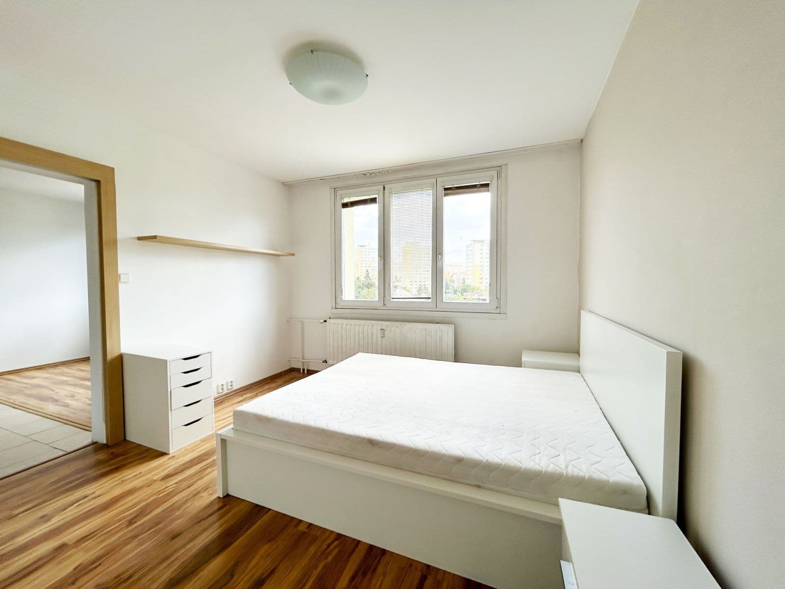 Prenájom bytu 2-izbový 36 m², Zvolská, Praha, Praha Prenájom bytu 2-izbový 36 m², Zvolská, Praha, Praha