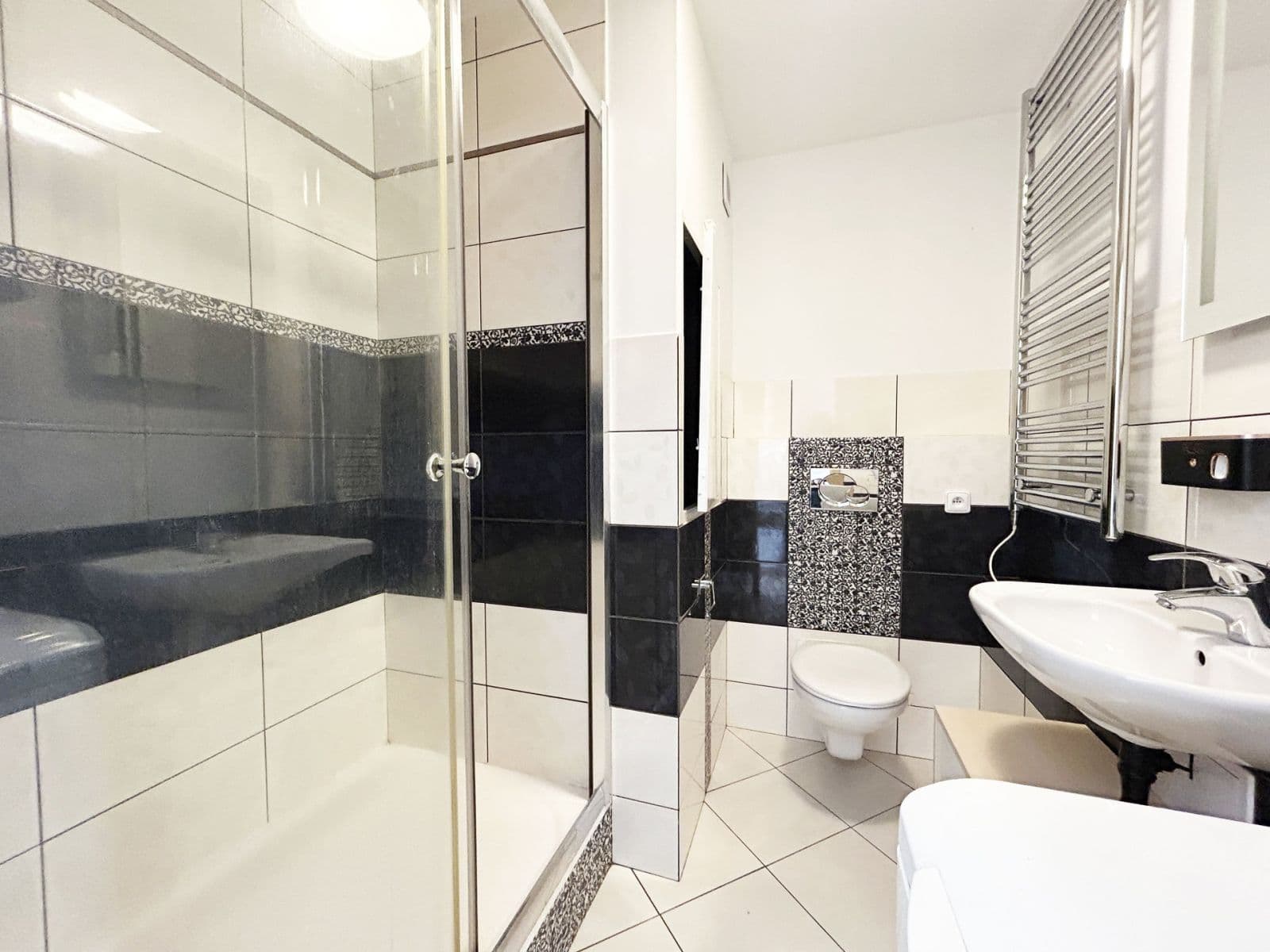 Prenájom bytu 2-izbový 36 m², Zvolská, Praha, Praha Prenájom bytu 2-izbový 36 m², Zvolská, Praha, Praha