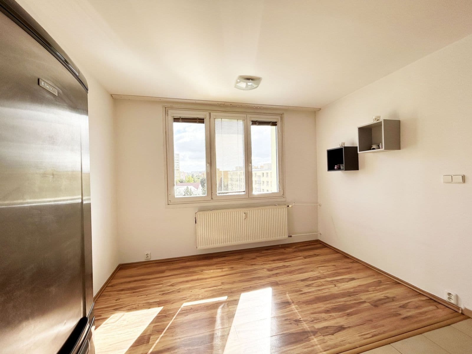 Prenájom bytu 2-izbový 36 m², Zvolská, Praha, Praha Prenájom bytu 2-izbový 36 m², Zvolská, Praha, Praha
