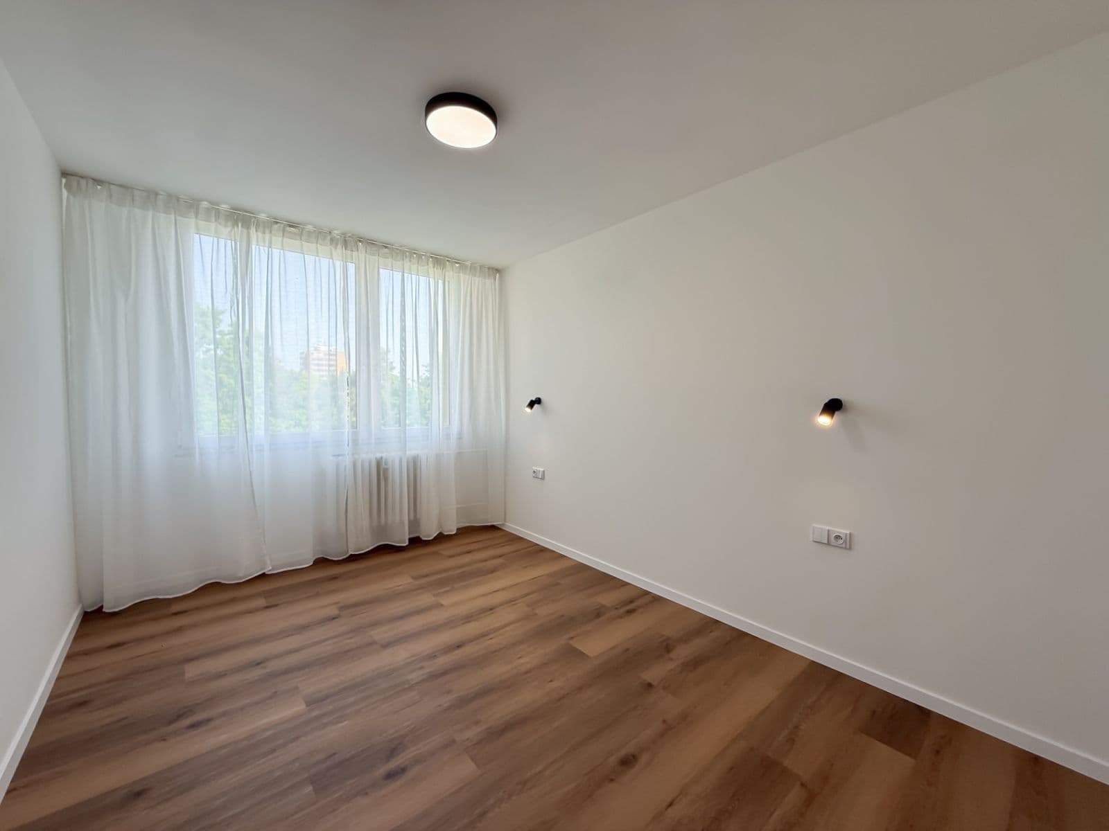Predaj bytu 3-izbový 74 m², Karla Čapka, Nymburk, Středočeský kraj Predaj bytu 3-izbový 74 m², Karla Čapka, Nymburk, Středočeský kraj