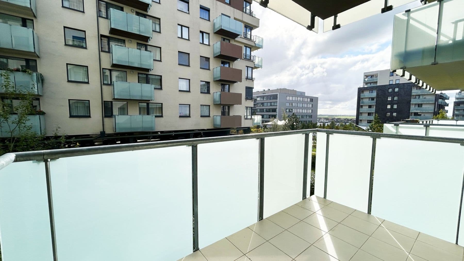 Prenájom bytu 2-izbový 46 m², Svitákova, Praha, Praha Prenájom bytu 2-izbový 46 m², Svitákova, Praha, Praha