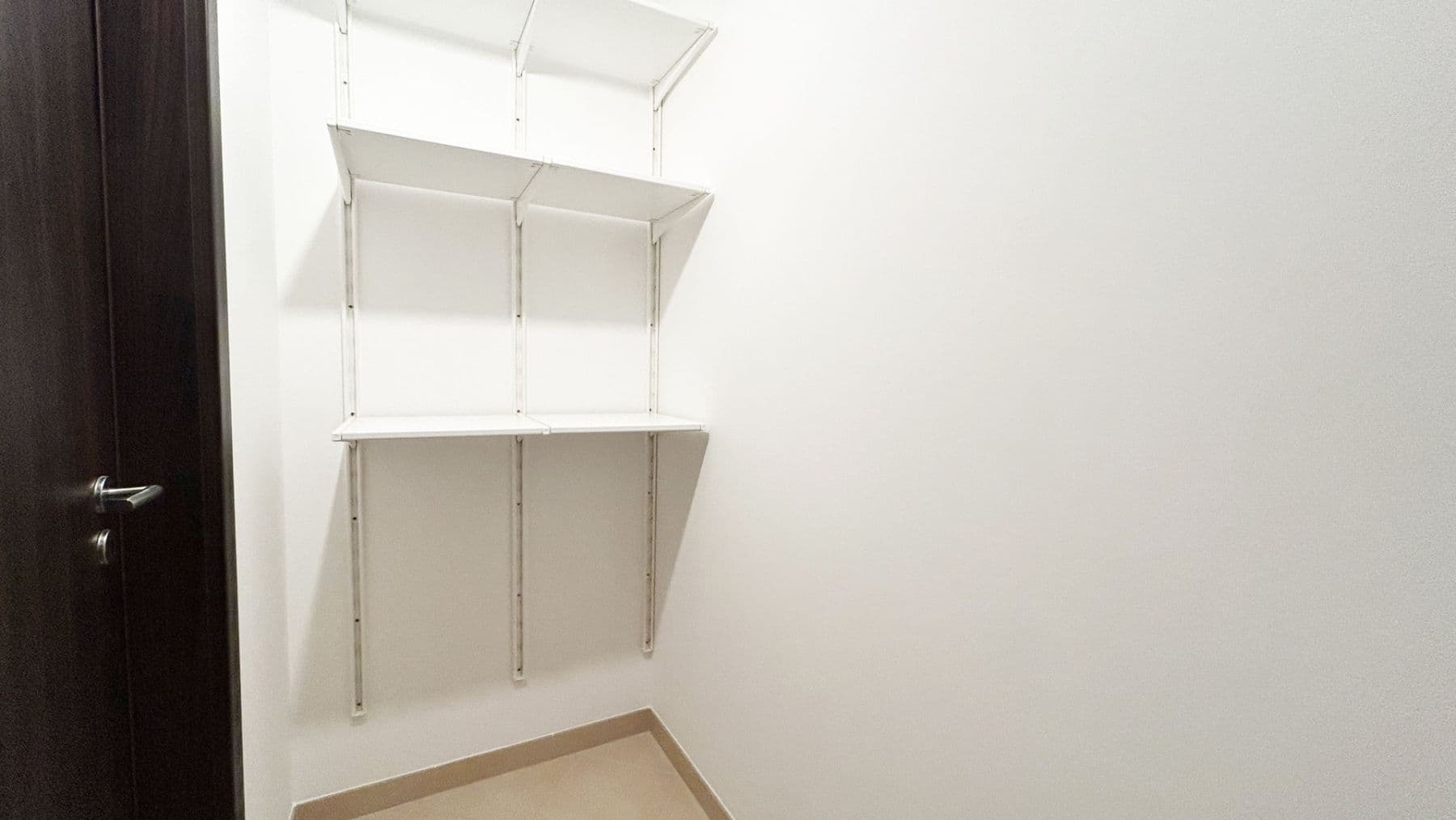 Prenájom bytu 2-izbový 46 m², Svitákova, Praha, Praha Prenájom bytu 2-izbový 46 m², Svitákova, Praha, Praha