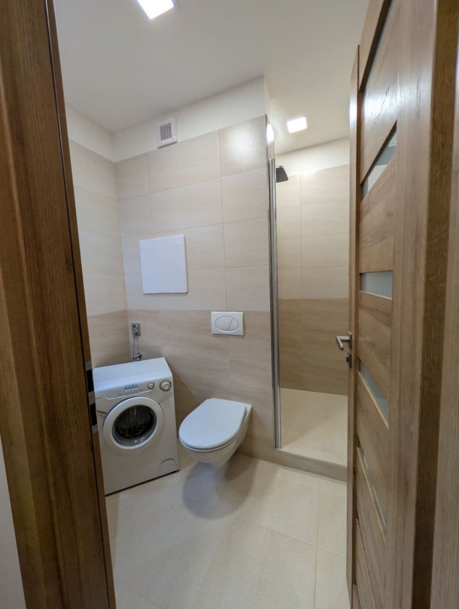 Prenájom bytu 2-izbový 36 m², Kazimírova, Praha, Praha Prenájom bytu 2-izbový 36 m², Kazimírova, Praha, Praha