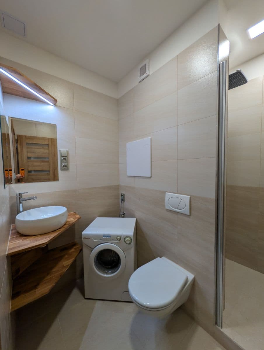 Prenájom bytu 2-izbový 36 m², Kazimírova, Praha, Praha Prenájom bytu 2-izbový 36 m², Kazimírova, Praha, Praha