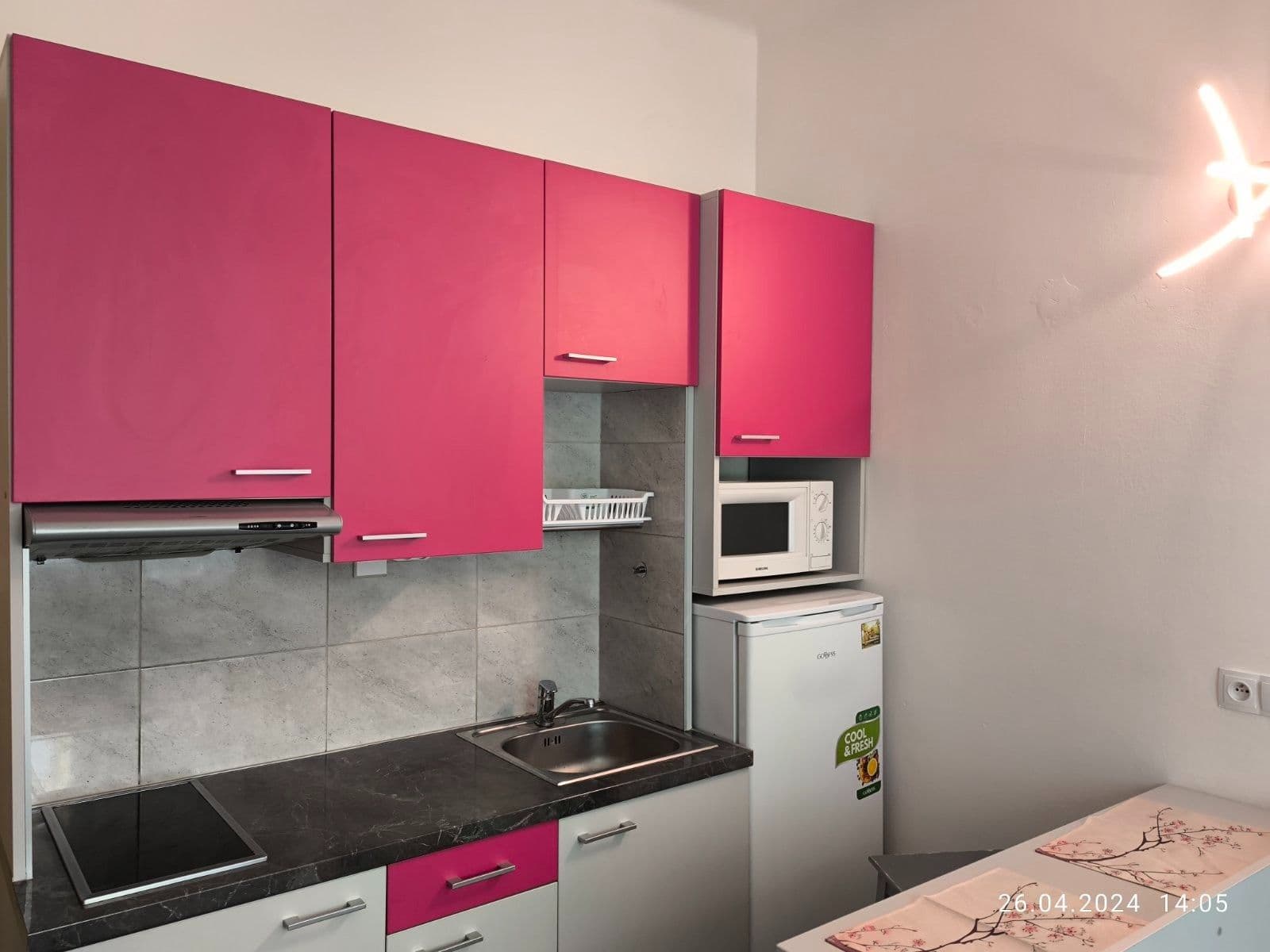 Prenájom bytu 1-izbový 23 m², Písecká, Praha, Praha Prenájom bytu 1-izbový 23 m², Písecká, Praha, Praha