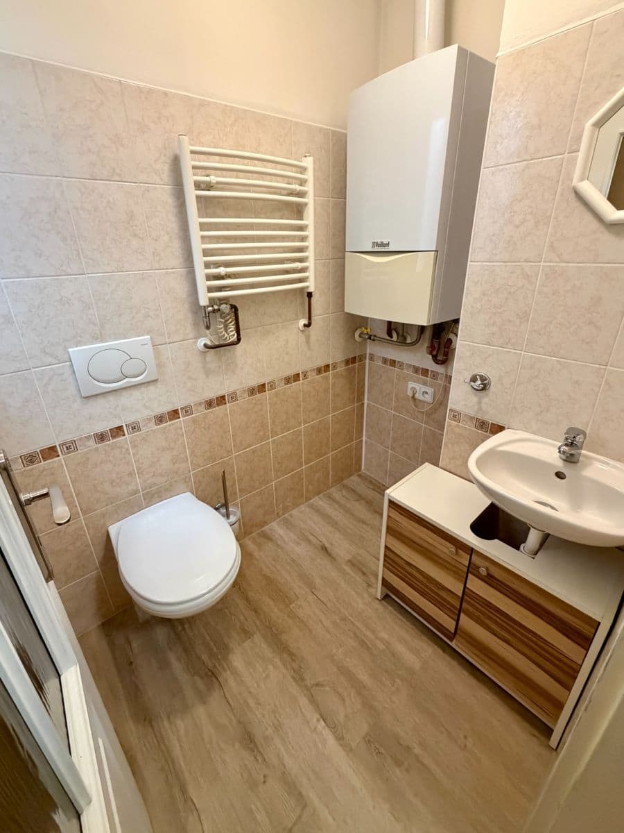 Prenájom bytu 2-izbový 52 m², Kováků, Praha, Praha Prenájom bytu 2-izbový 52 m², Kováků, Praha, Praha