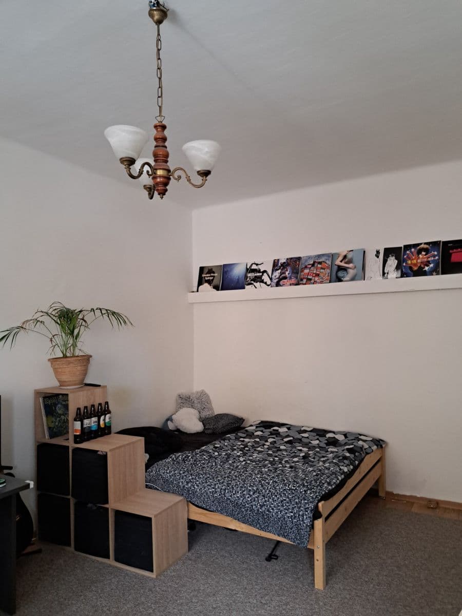 Prenájom bytu 1-izbový 40 m², Cetyňská, Praha, Praha Prenájom bytu 1-izbový 40 m², Cetyňská, Praha, Praha