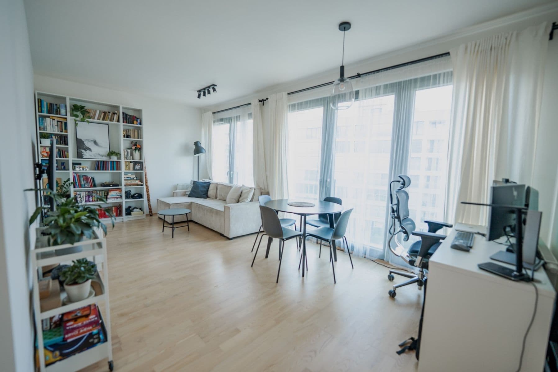 Prenájom bytu 2-izbový 58 m², Breitfeldova, Praha, Praha Prenájom bytu 2-izbový 58 m², Breitfeldova, Praha, Praha
