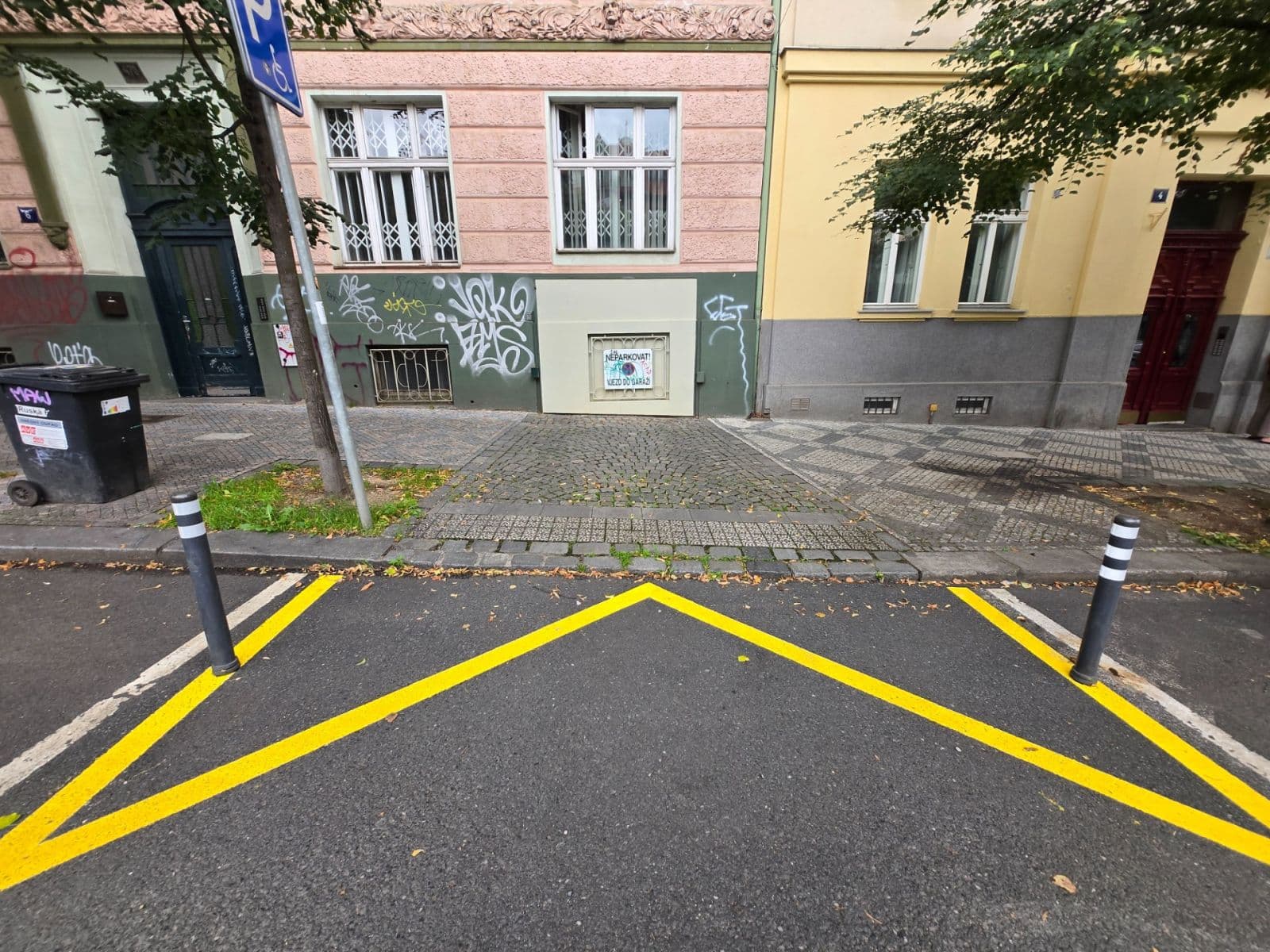 Prenájom garáže 13 m², Ruská, Praha, Praha Prenájom garáže 13 m², Ruská, Praha, Praha