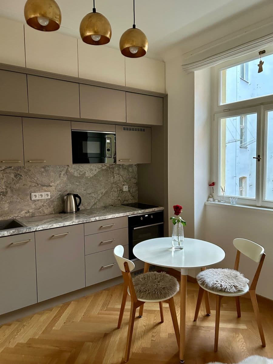 Predaj bytu 2-izbový 32 m², Černomořská, Praha, Praha Predaj bytu 2-izbový 32 m², Černomořská, Praha, Praha