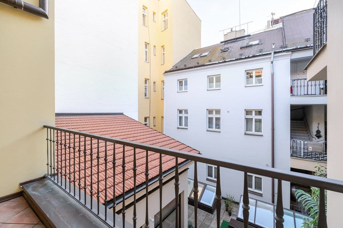 Prenájom bytu 25 m², Prvního pluku, Praha, Praha Prenájom bytu 25 m², Prvního pluku, Praha, Praha