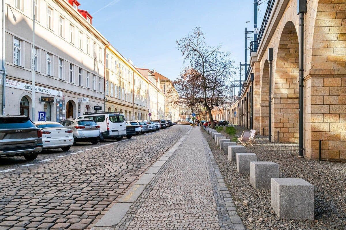 Prenájom bytu 25 m², Prvního pluku, Praha, Praha Prenájom bytu 25 m², Prvního pluku, Praha, Praha