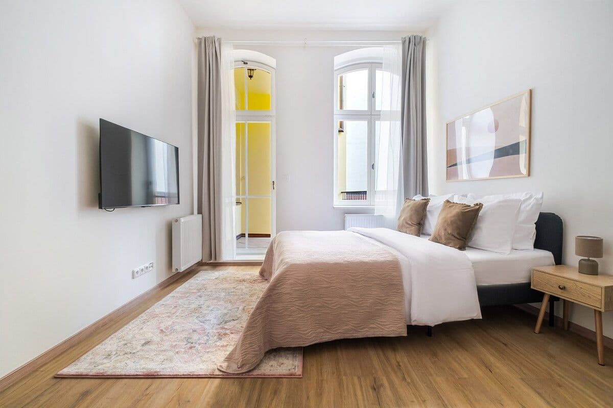 Prenájom bytu 25 m², Prvního pluku, Praha, Praha Prenájom bytu 25 m², Prvního pluku, Praha, Praha