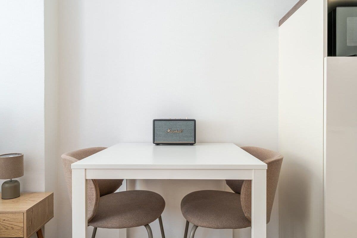 Prenájom bytu 25 m², Prvního pluku, Praha, Praha Prenájom bytu 25 m², Prvního pluku, Praha, Praha