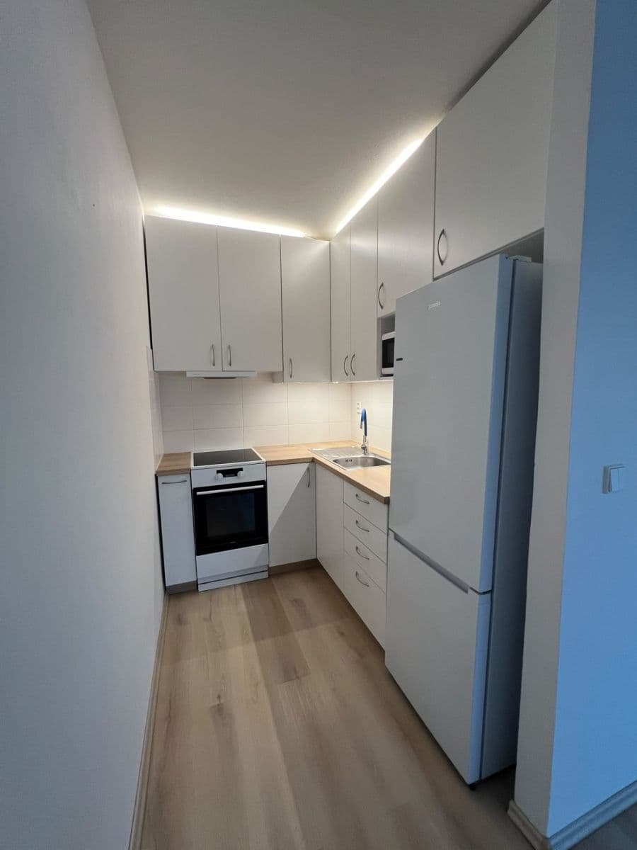 Prenájom bytu 2-izbový 47 m², Elplova, Brno, Jihomoravský kraj Prenájom bytu 2-izbový 47 m², Elplova, Brno, Jihomoravský kraj
