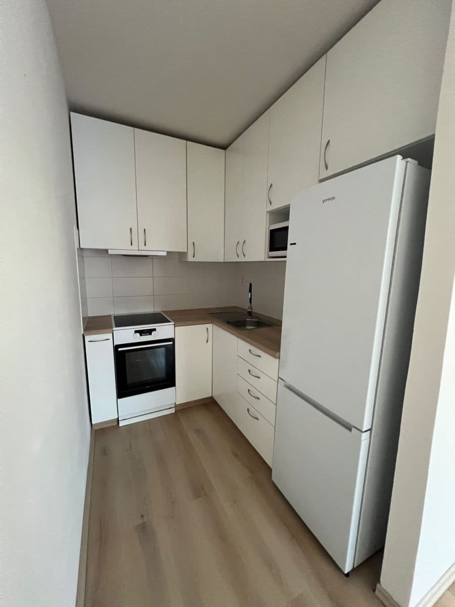 Prenájom bytu 2-izbový 47 m², Elplova, Brno, Jihomoravský kraj Prenájom bytu 2-izbový 47 m², Elplova, Brno, Jihomoravský kraj