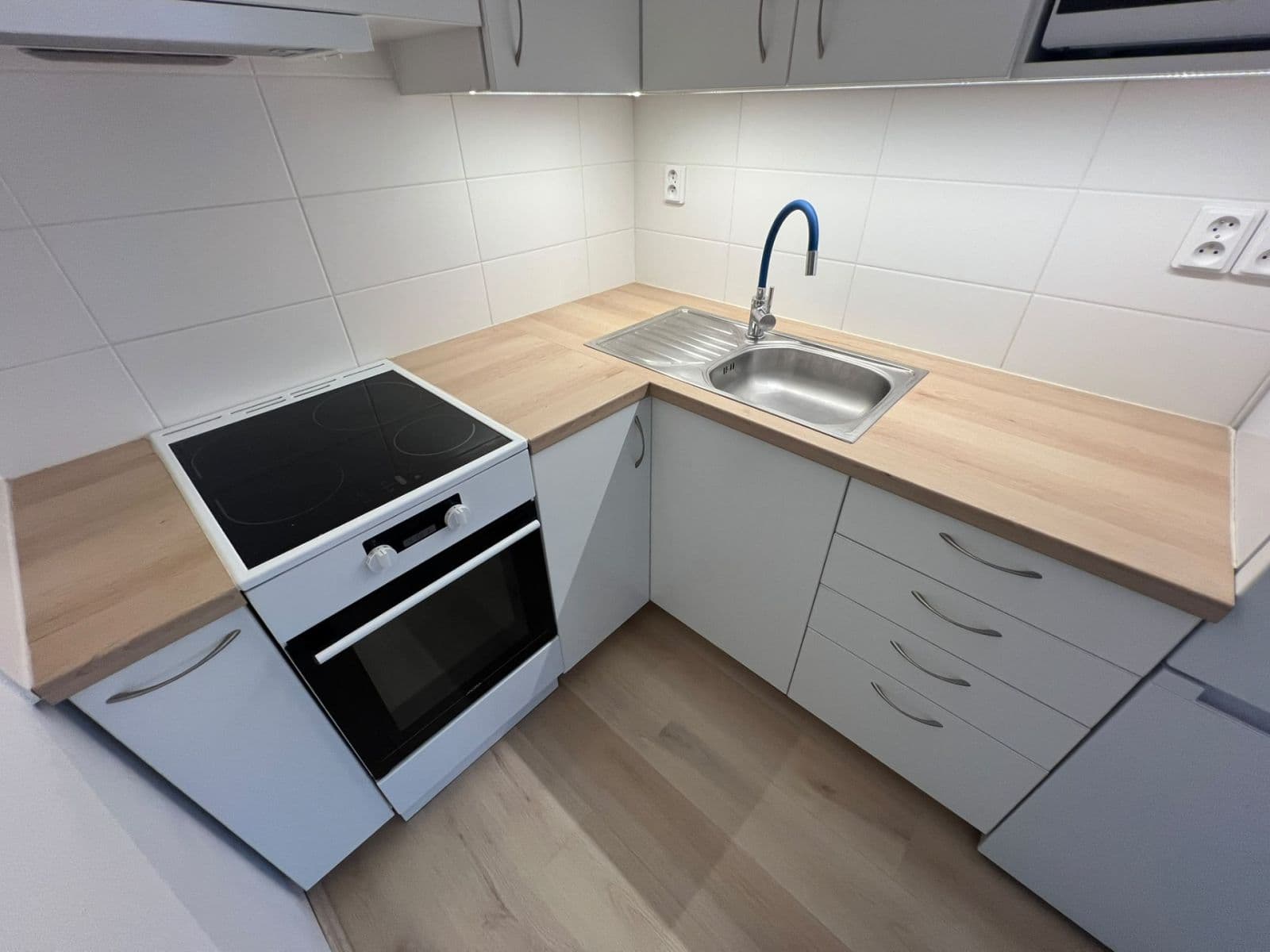 Prenájom bytu 2-izbový 47 m², Elplova, Brno, Jihomoravský kraj Prenájom bytu 2-izbový 47 m², Elplova, Brno, Jihomoravský kraj