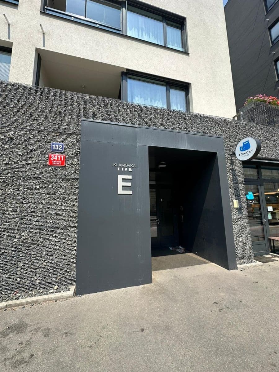 Predaj bytu 2-izbový 52 m², Plzeňská, Praha, Praha Predaj bytu 2-izbový 52 m², Plzeňská, Praha, Praha