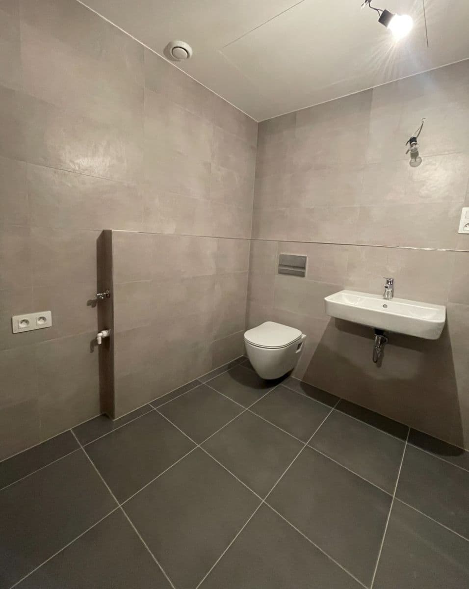 Predaj bytu 2-izbový 52 m², Plzeňská, Praha, Praha Predaj bytu 2-izbový 52 m², Plzeňská, Praha, Praha