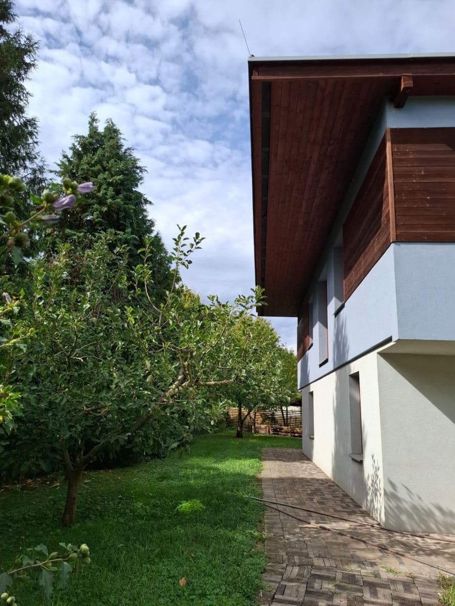 Predaj domu 140 m², pozemok 600 m², V průhonu, Lety, Středočeský kraj Predaj domu 140 m², pozemok 600 m², V průhonu, Lety, Středočeský kraj