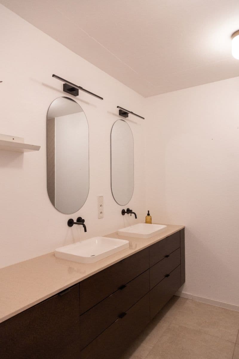 Prenájom bytu 3-izbový 102 m², Platanová, České Budějovice, Jihočeský kraj Prenájom bytu 3-izbový 102 m², Platanová, České Budějovice, Jihočeský kraj