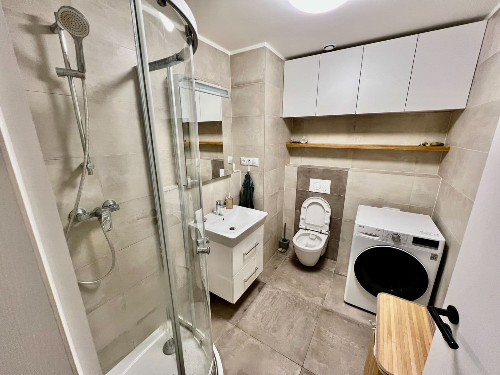 Prenájom bytu 3-izbový 61 m², Anny Čížkové, Praha, Praha Prenájom bytu 3-izbový 61 m², Anny Čížkové, Praha, Praha