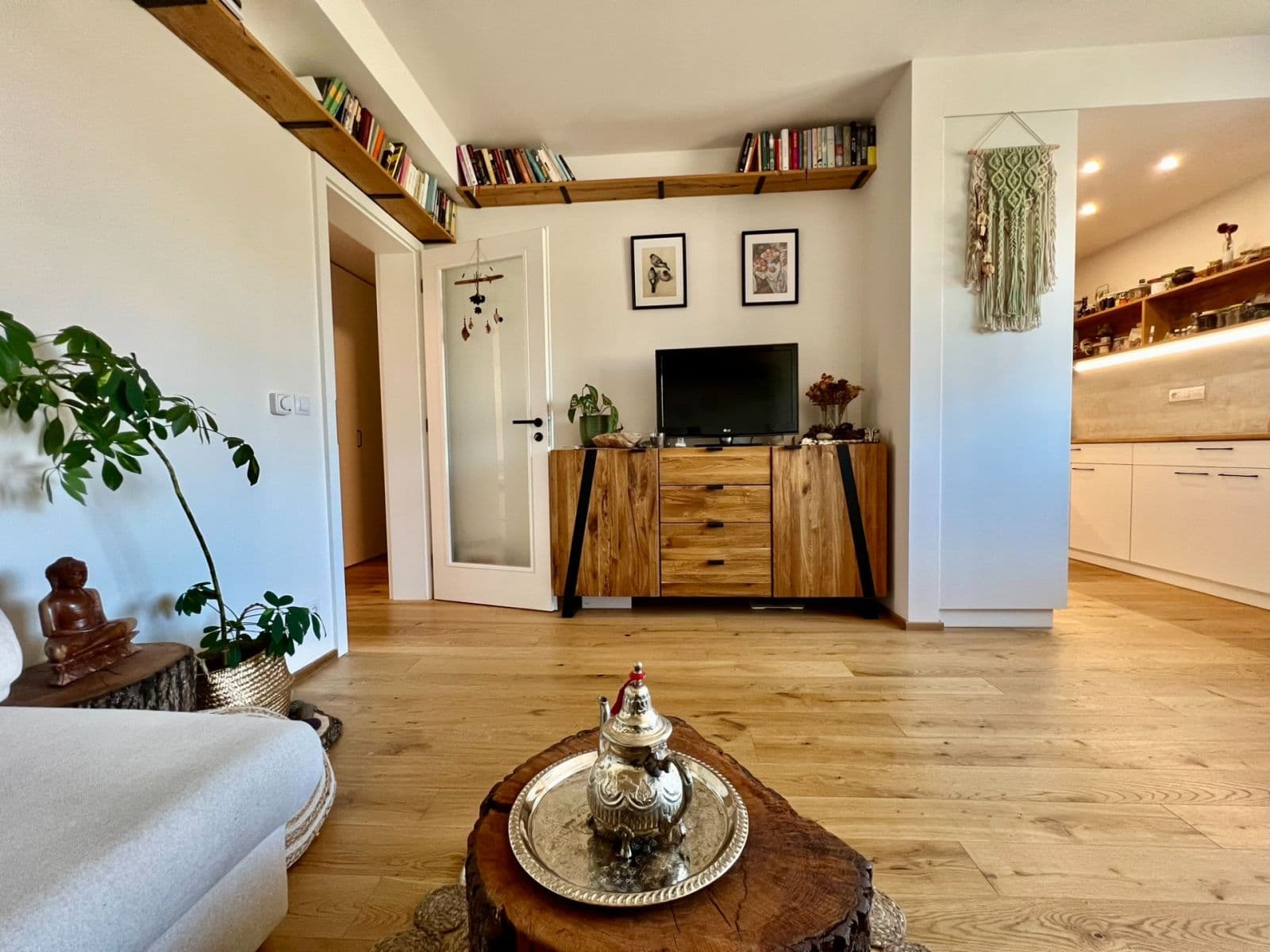 Prenájom bytu 3-izbový 61 m², Anny Čížkové, Praha, Praha Prenájom bytu 3-izbový 61 m², Anny Čížkové, Praha, Praha