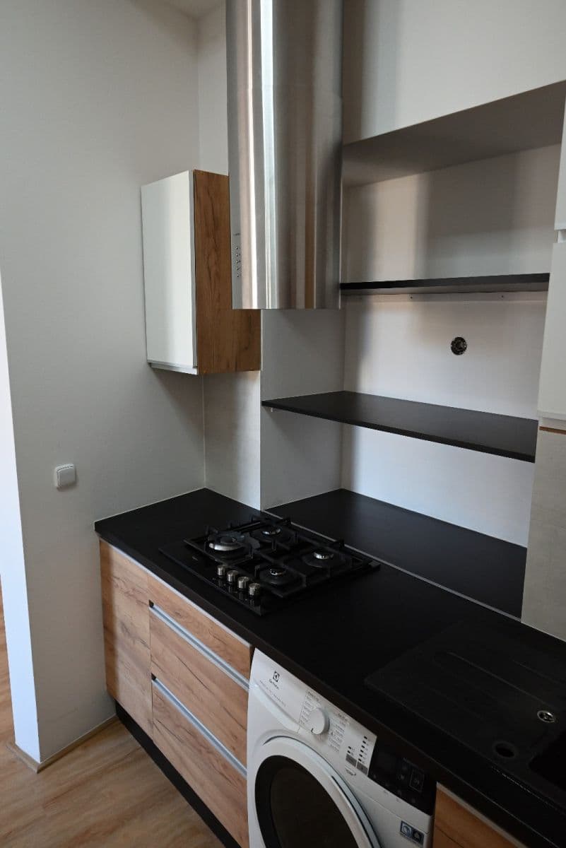 Prenájom bytu 2-izbový 58 m², Sokolovská, Praha, Praha Prenájom bytu 2-izbový 58 m², Sokolovská, Praha, Praha