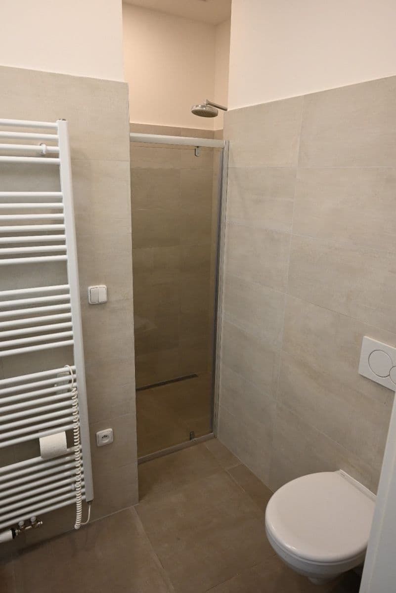 Prenájom bytu 2-izbový 58 m², Sokolovská, Praha, Praha Prenájom bytu 2-izbový 58 m², Sokolovská, Praha, Praha