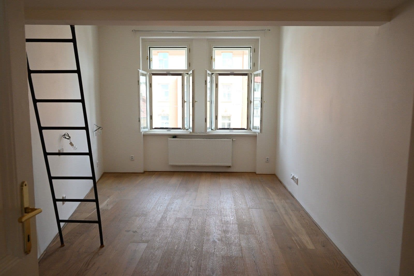 Prenájom bytu 2-izbový 58 m², Sokolovská, Praha, Praha Prenájom bytu 2-izbový 58 m², Sokolovská, Praha, Praha