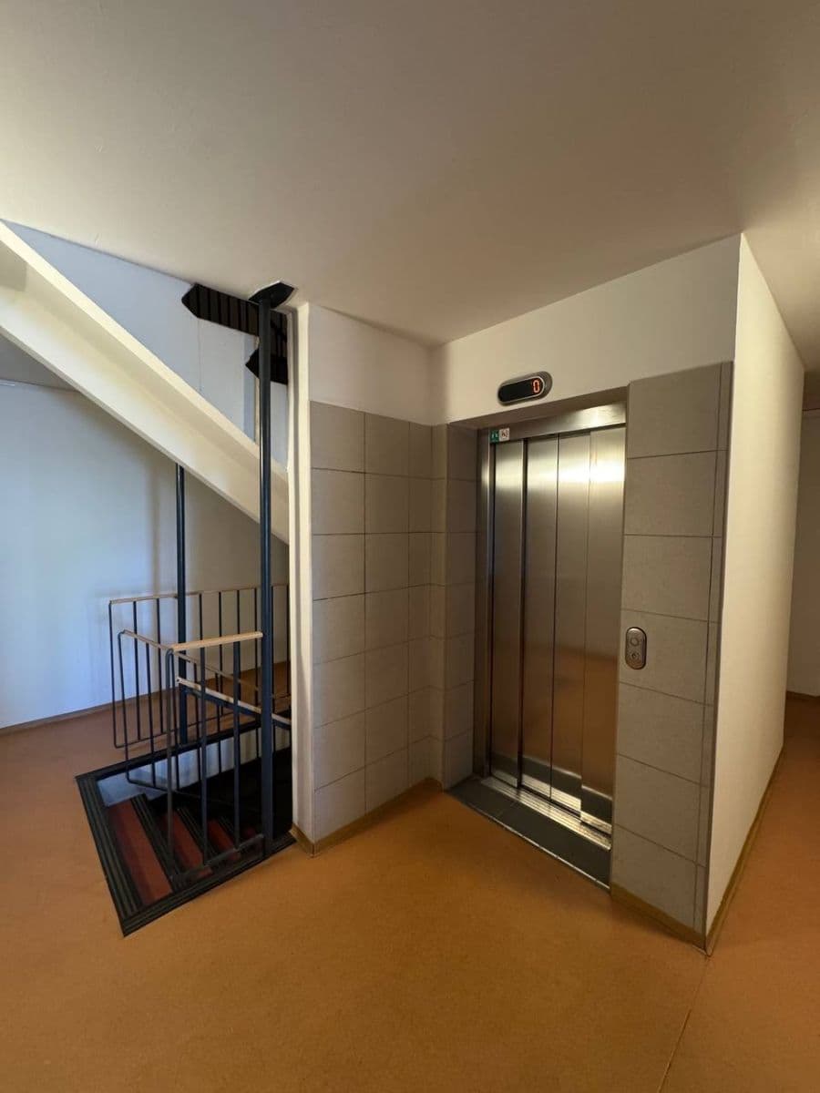 Predaj bytu 1-izbový 38 m², Nušlova, Praha, Praha Predaj bytu 1-izbový 38 m², Nušlova, Praha, Praha