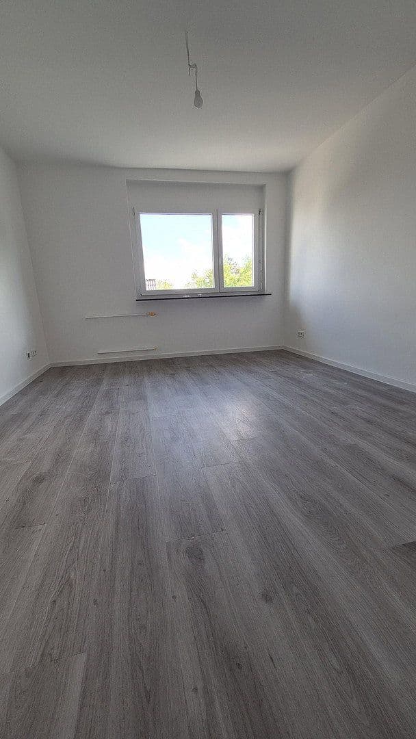 Prenájom bytu 3-izbový 95 m², Seehofstrasse 3, Lorsch, Hesensko Prenájom bytu 3-izbový 95 m², Seehofstrasse 3, Lorsch, Hesensko