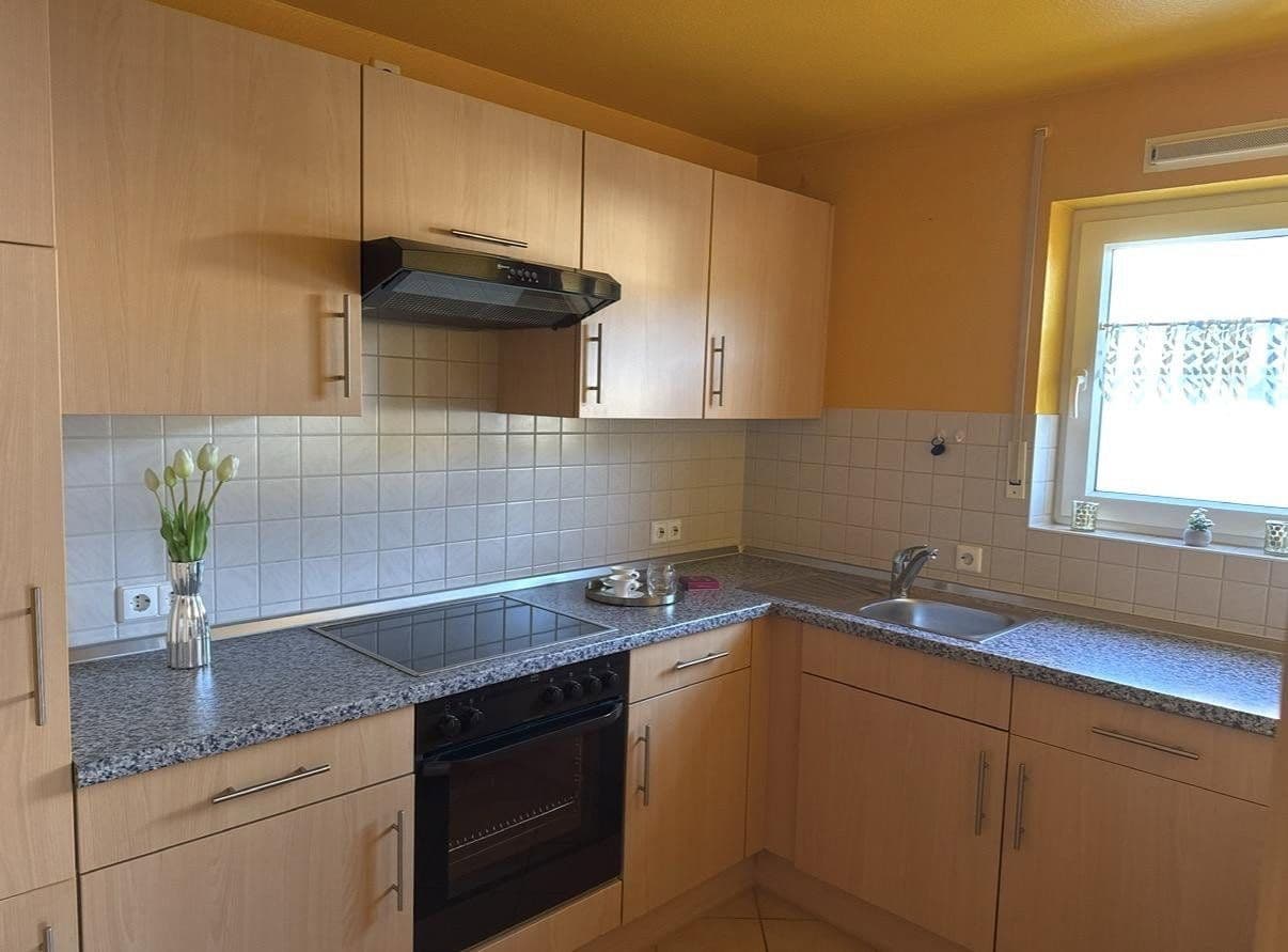 Prenájom bytu 3-izbový 79 m², Am Rötelesberg 5, Nufringen, Bádensko-Wurttembersko Prenájom bytu 3-izbový 79 m², Am Rötelesberg 5, Nufringen, Bádensko-Wurttembersko